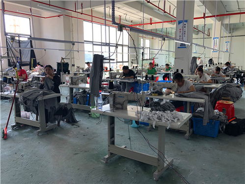 萬山微工廠 易地扶貧搬遷群眾的就業增收新路徑